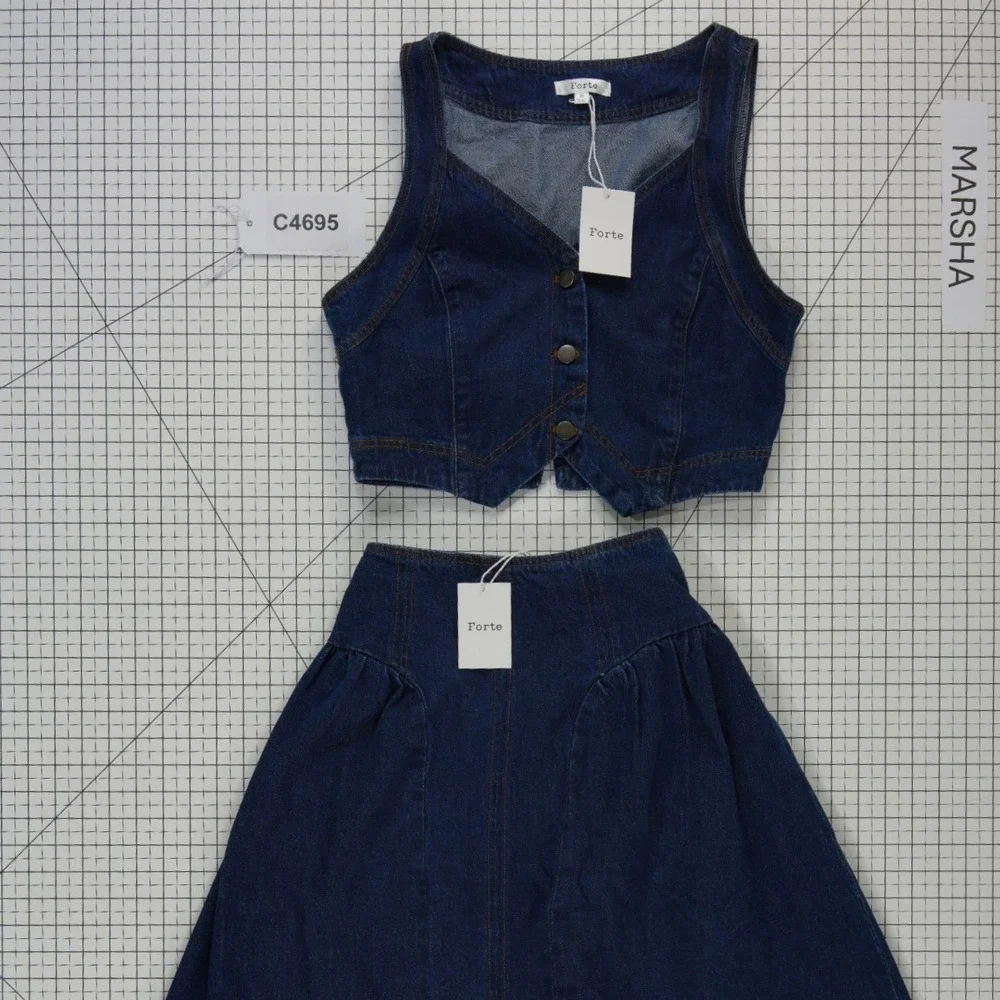 NEW Forte Denim Jean Skirt Vest Top Set Womens Size Medium Blue 100% Cotton Midi